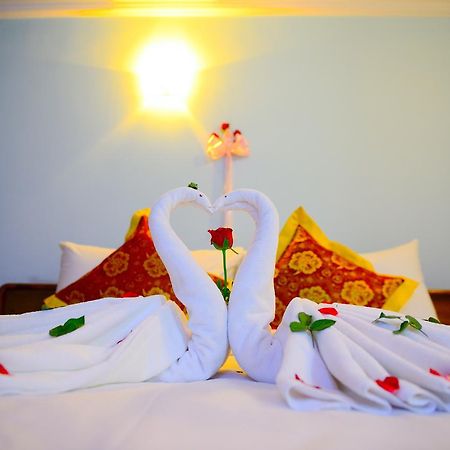 Vega Star Hotel Gyogon Buitenkant foto