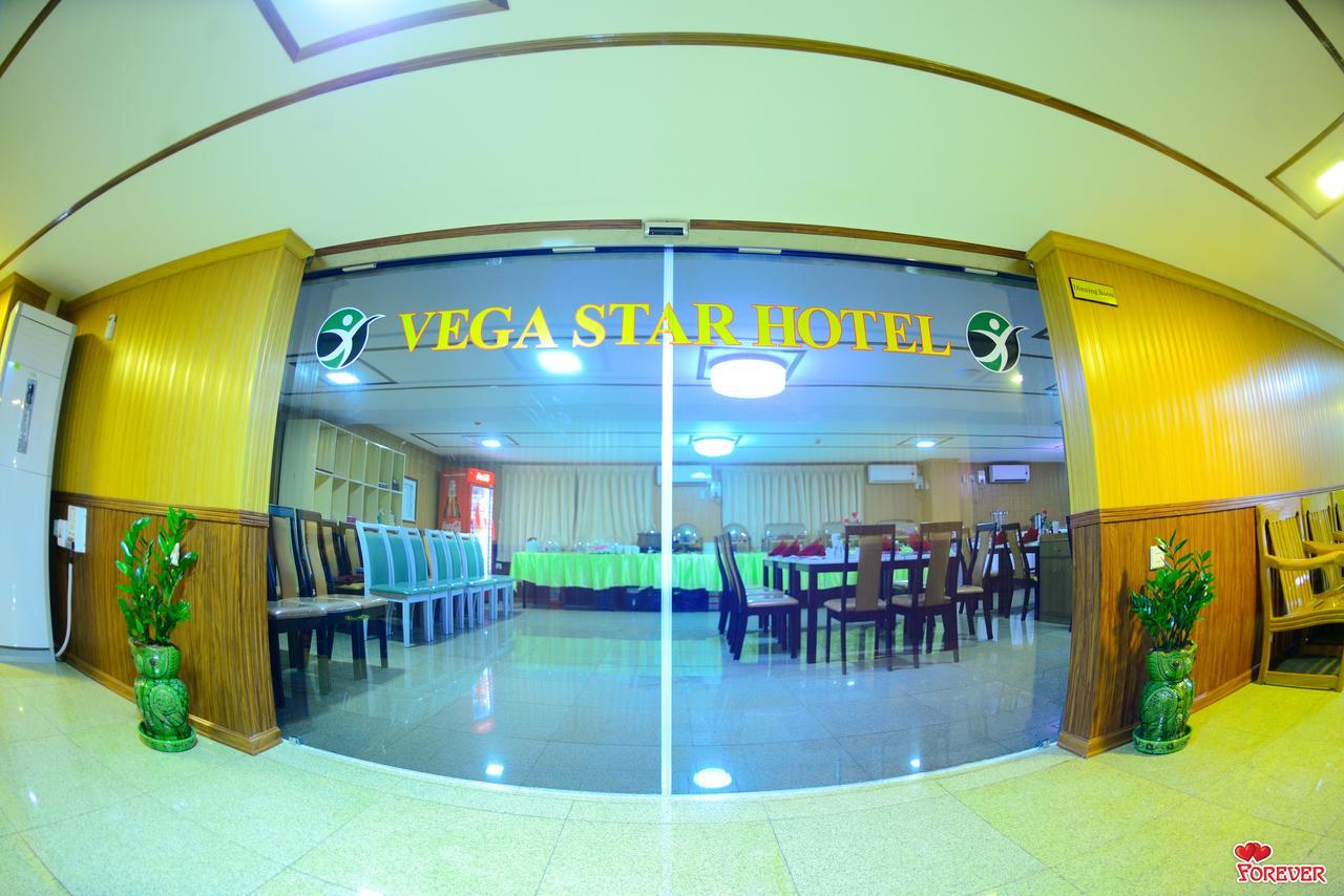 Vega Star Hotel Gyogon Buitenkant foto