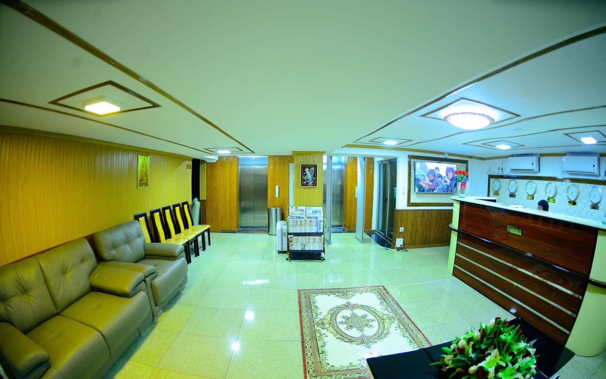 Vega Star Hotel Gyogon Buitenkant foto