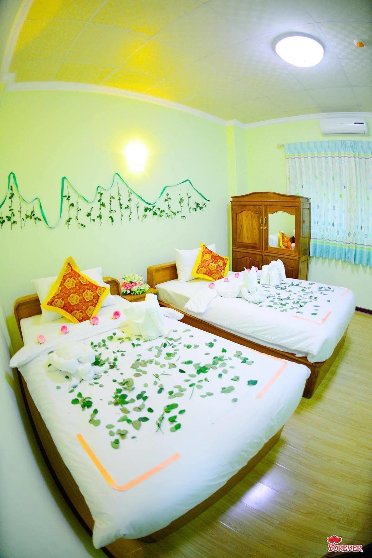 Vega Star Hotel Gyogon Buitenkant foto